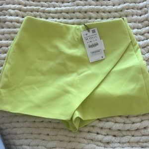 Never worn Zara skort